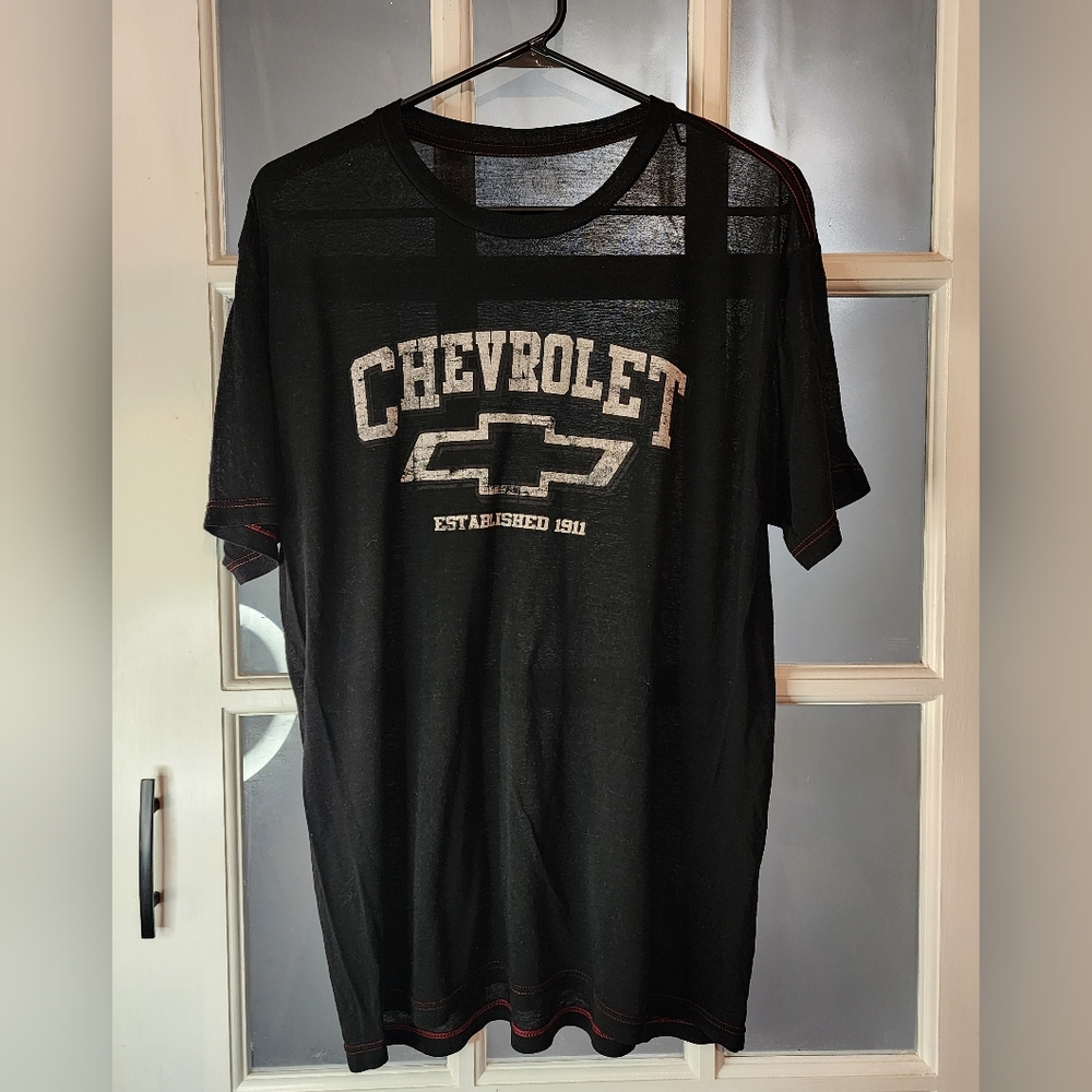 🔴 Chevrolet Bowtie Lightweight Tee size Large
